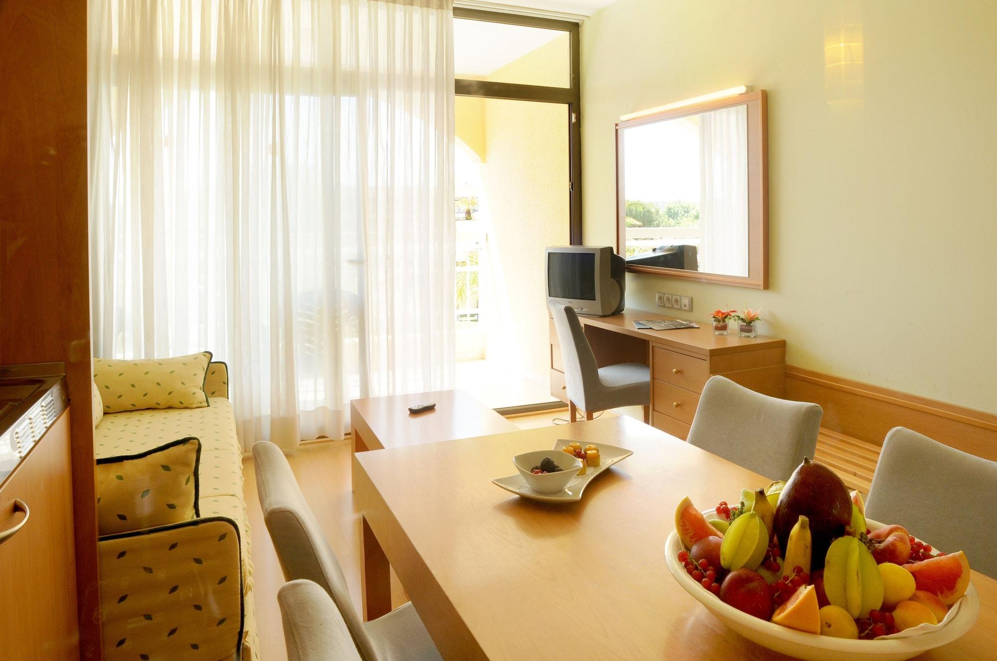 Evenia Olympic Suites Lloret de Mar Zewnętrze zdjęcie