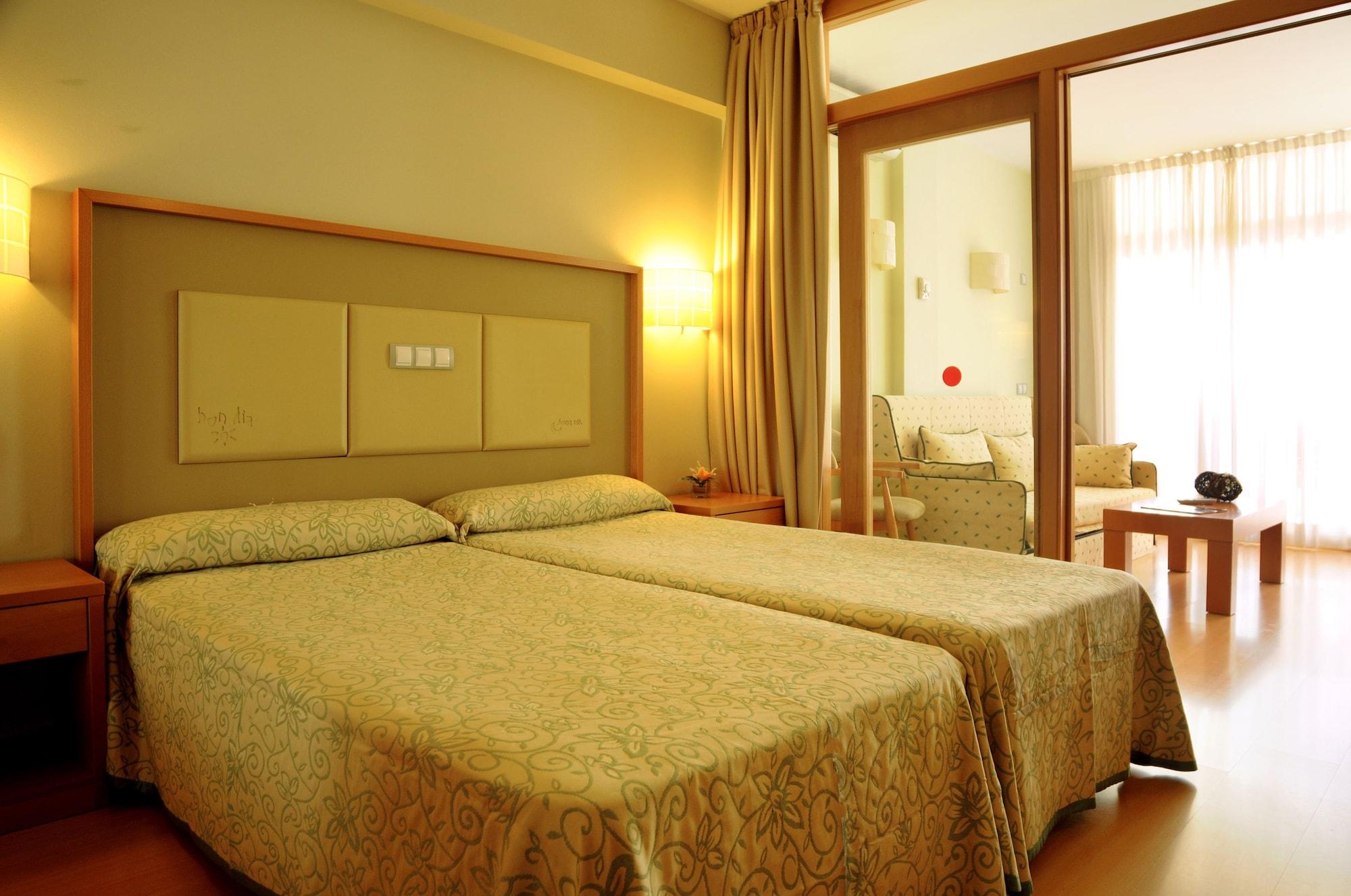 Evenia Olympic Suites Lloret de Mar Zewnętrze zdjęcie