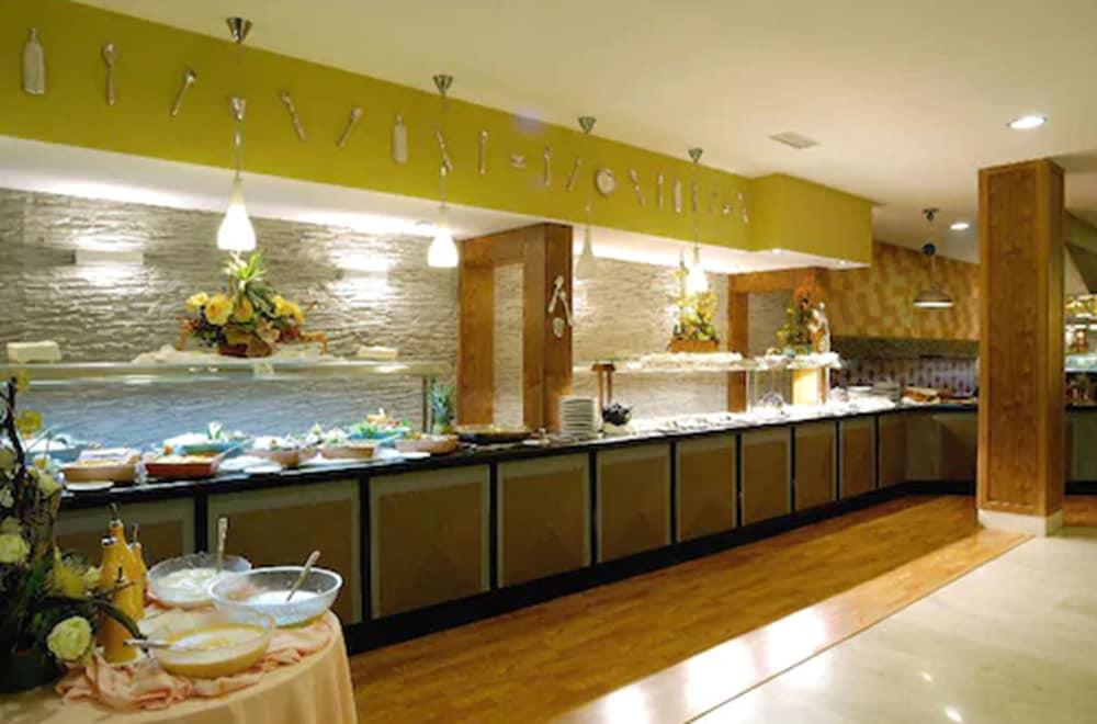 Evenia Olympic Suites Lloret de Mar Zewnętrze zdjęcie